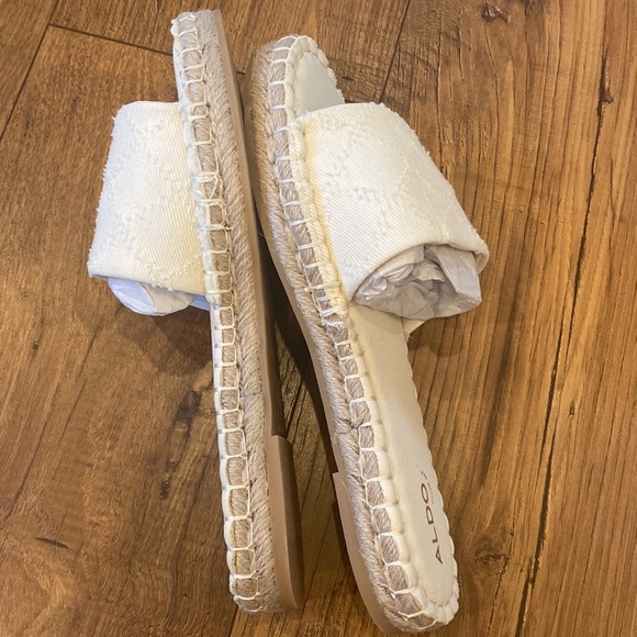Brand New ALDO Raffia Slides - Picture 1 of 5
